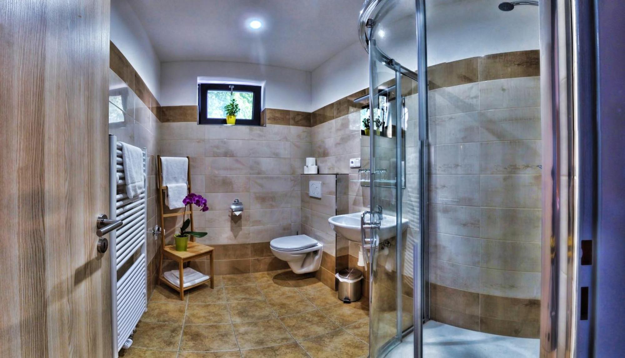 Sport Hotel Centrum Valašské Meziříčí Екстериор снимка