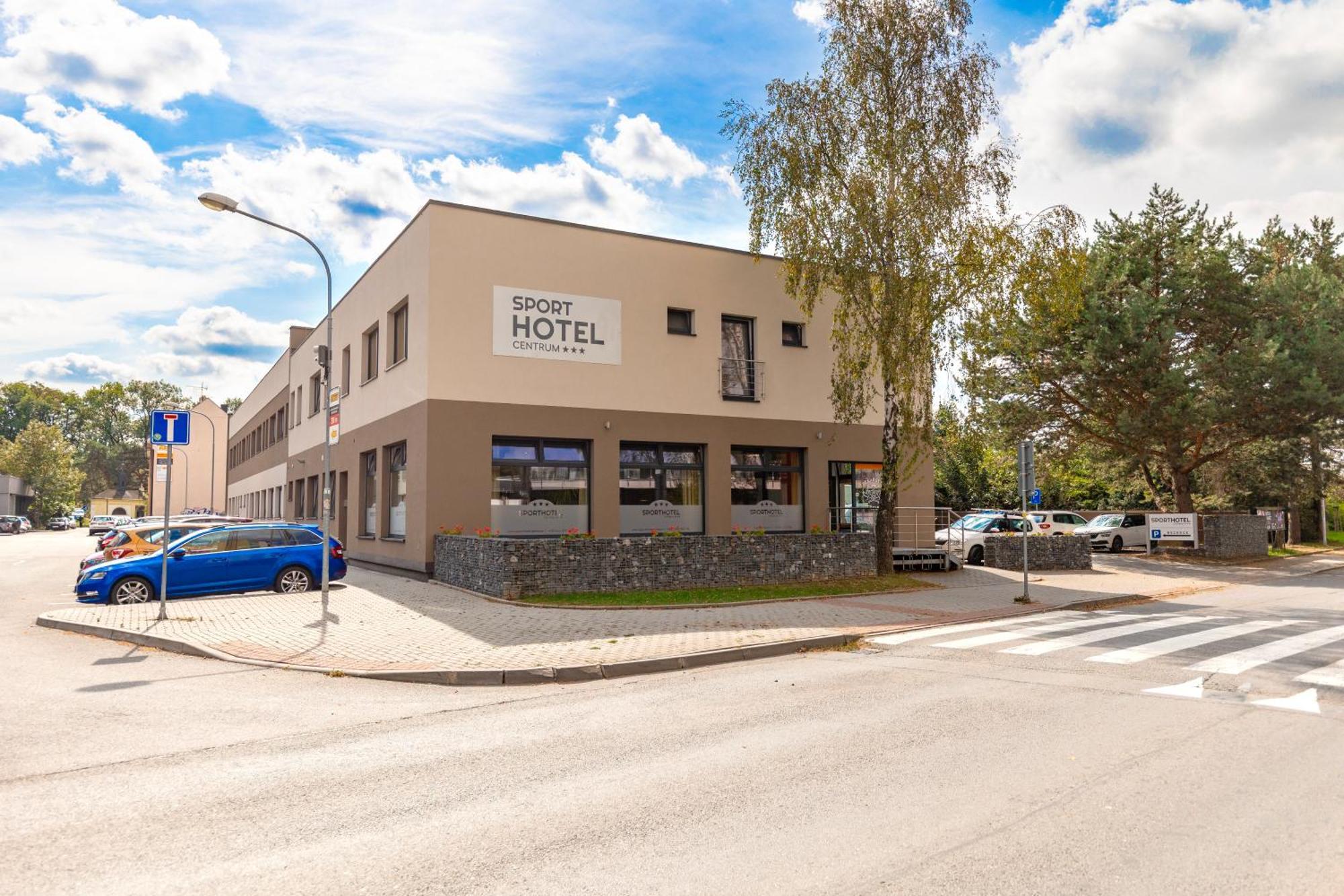 Sport Hotel Centrum Valašské Meziříčí Екстериор снимка