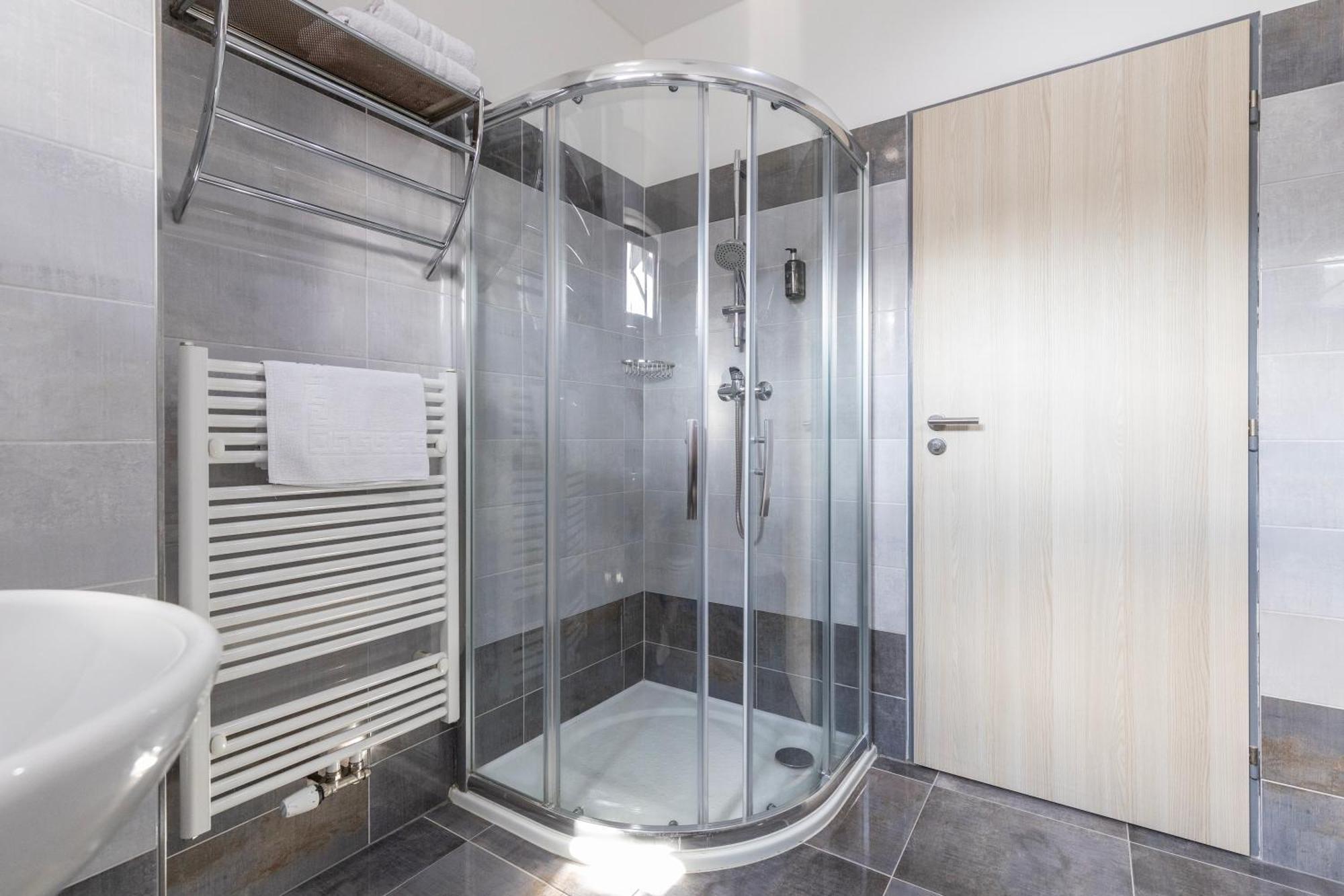Sport Hotel Centrum Valašské Meziříčí Екстериор снимка