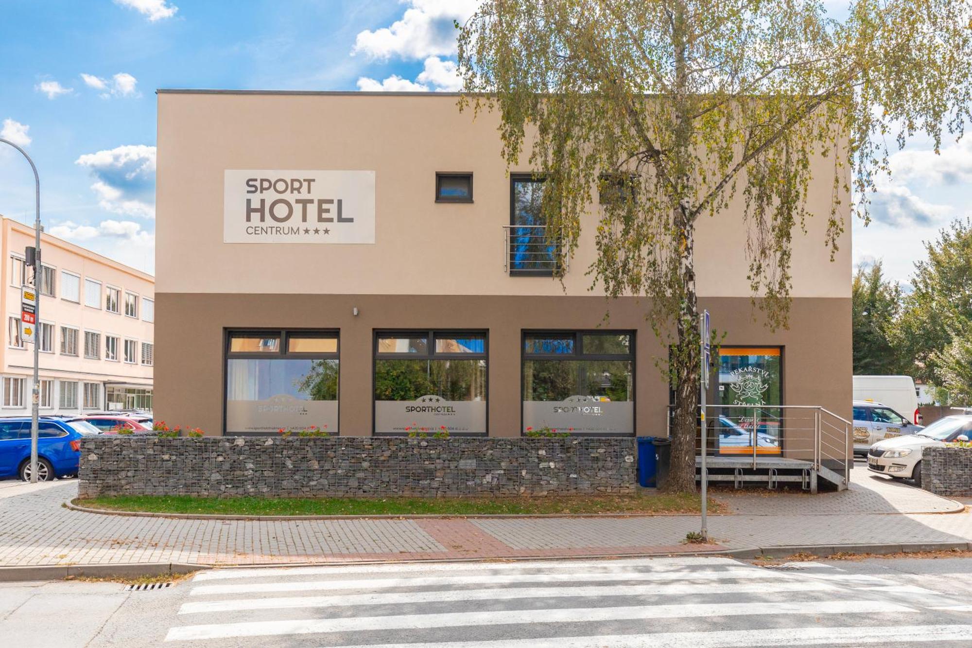 Sport Hotel Centrum Valašské Meziříčí Екстериор снимка