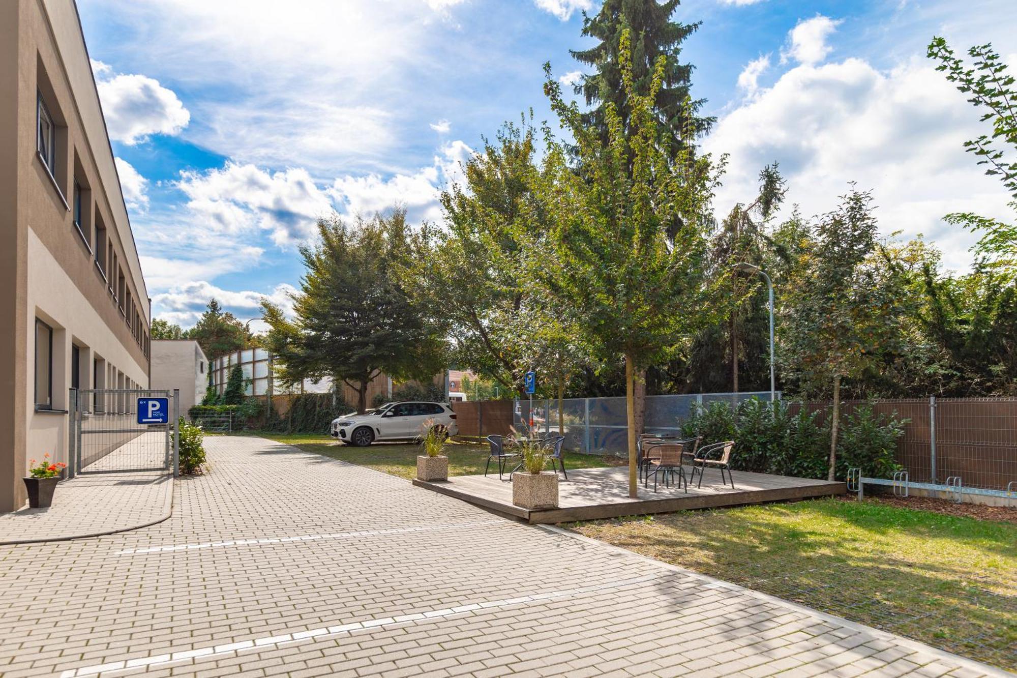 Sport Hotel Centrum Valašské Meziříčí Екстериор снимка